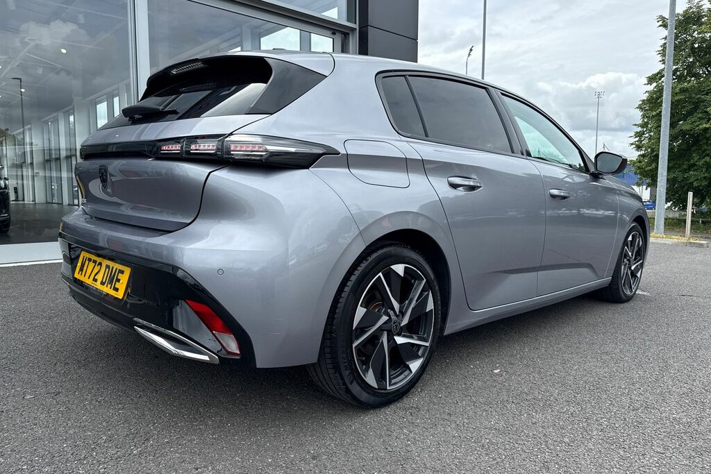 Peugeot 308 1.5 Bluehdi Active Premium Eat8 Red #33