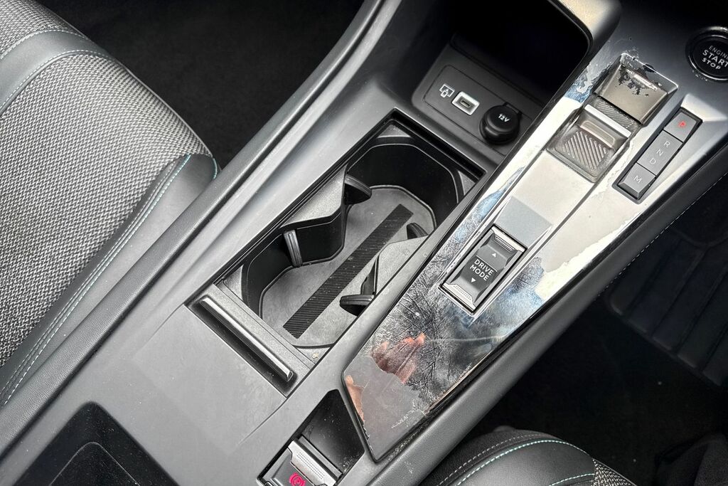 Peugeot 308 1.5 Bluehdi Active Premium Eat8 Red #56