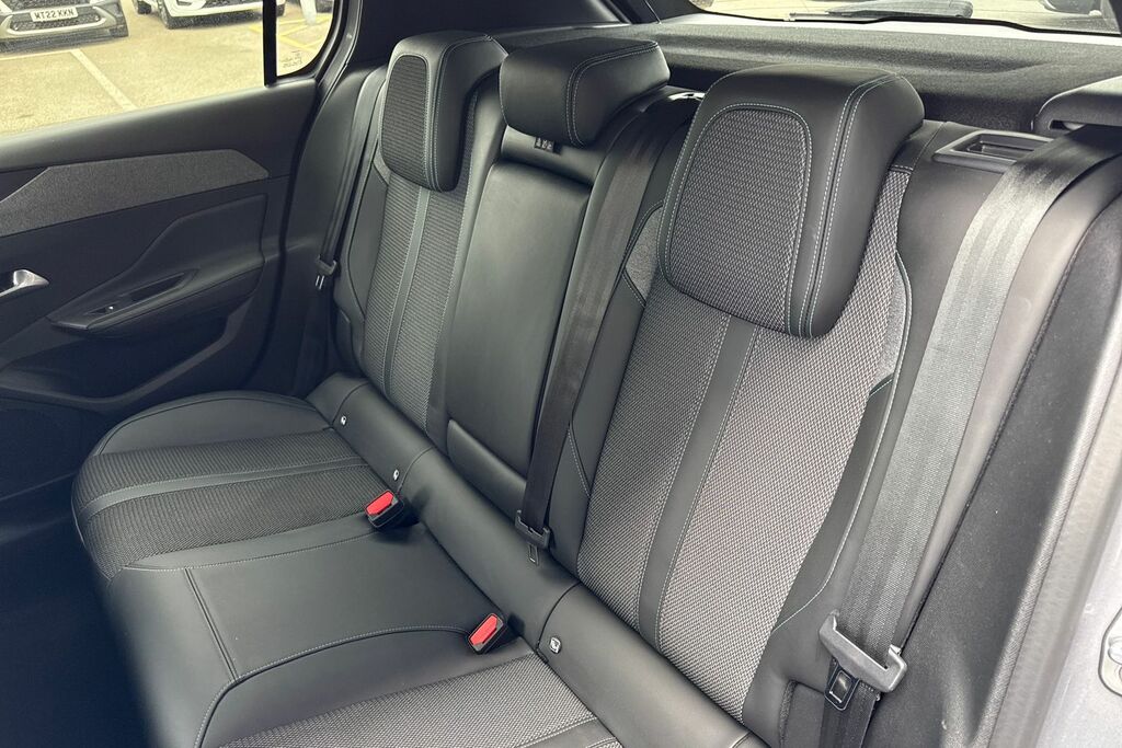 Peugeot 308 1.5 Bluehdi Active Premium Eat8 Red #18