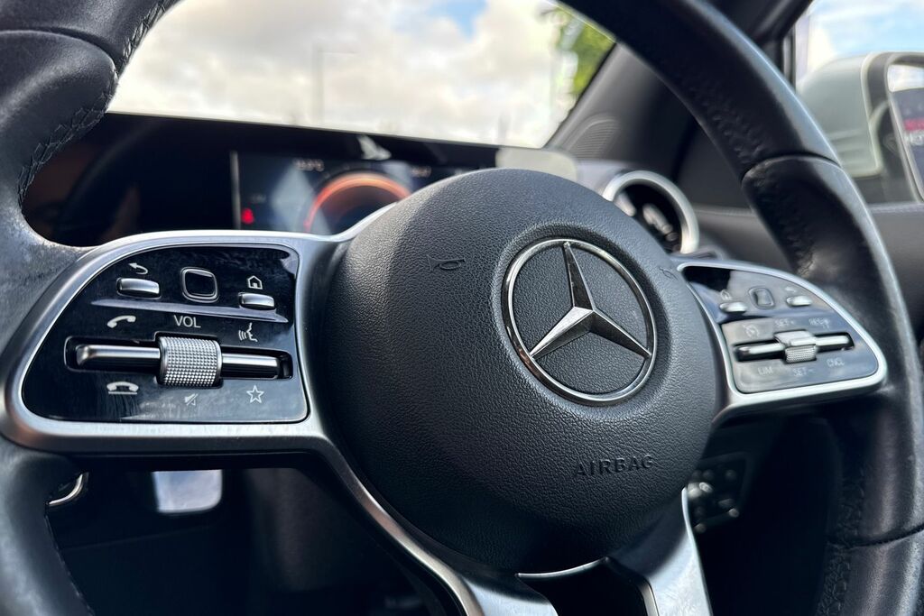 Mercedes-Benz GLA Class Gla 200 Sport 163 Ps Grey #45