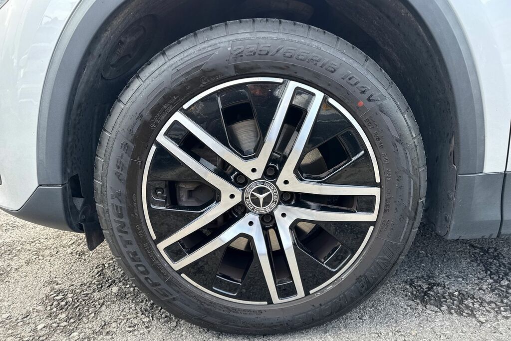 Mercedes-Benz GLA Class Gla 200 Sport 163 Ps Grey #9