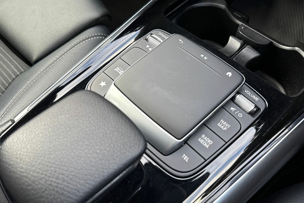 Mercedes-Benz GLA Class Gla 200 Sport 163 Ps Grey #50