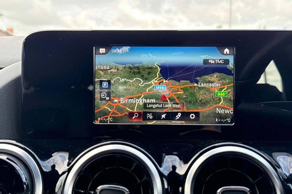 Mercedes-Benz GLA Class Gla 200 Sport 163 Ps Grey #51