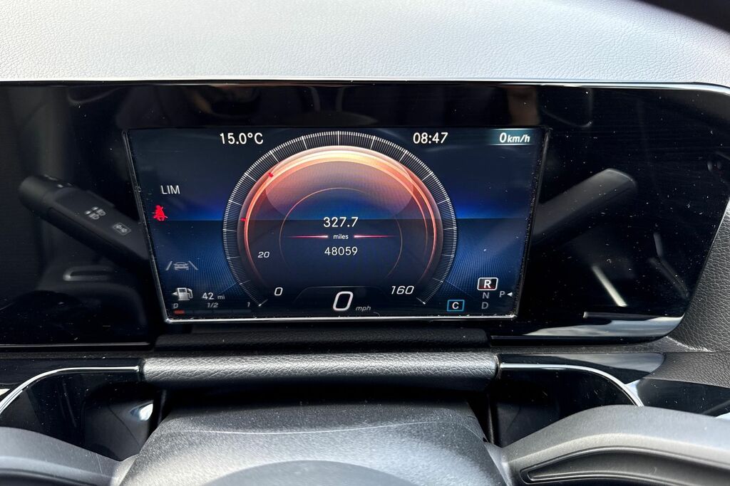 Mercedes-Benz GLA Class Gla 200 Sport 163 Ps Grey #46