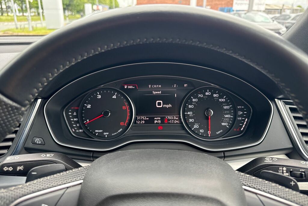 Audi Q5 Black #44
