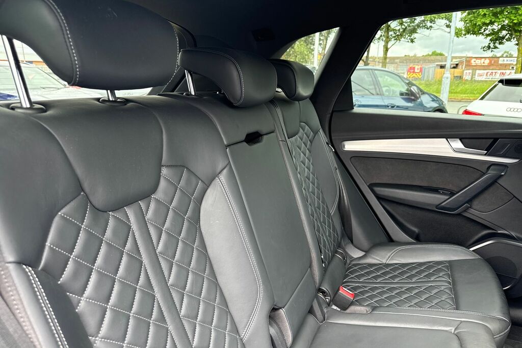 Audi Q5 Black #18