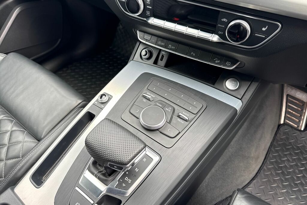 Audi Q5 Black #33