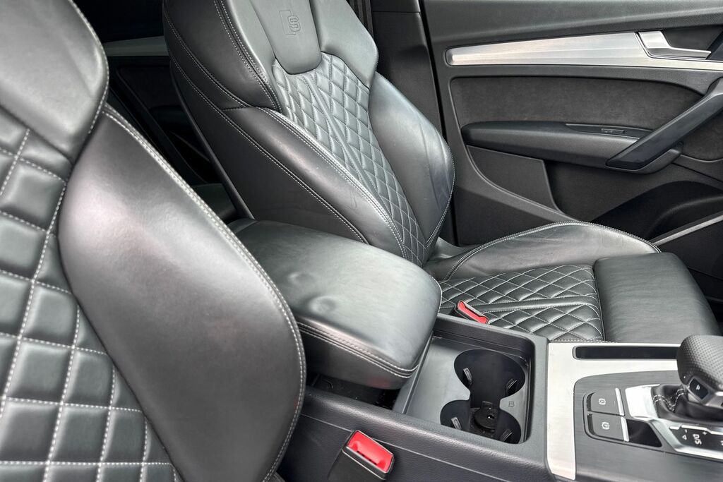 Audi Q5 Black #32