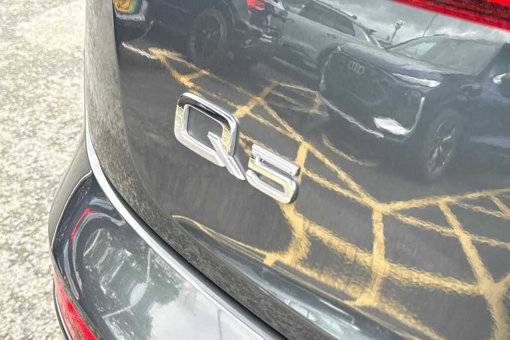 Audi Q5 Black #29