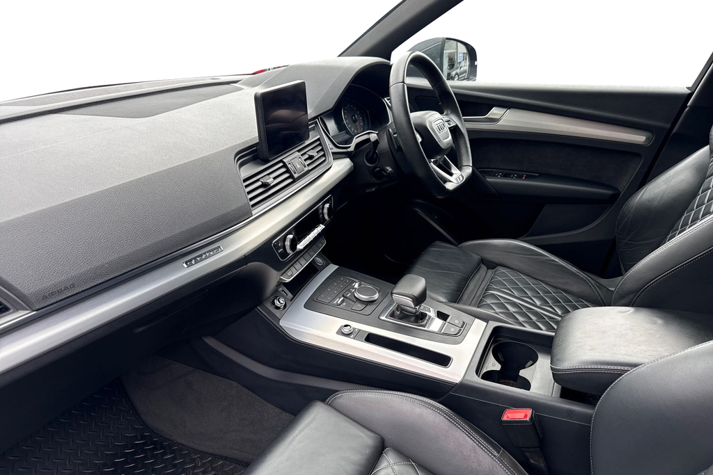 Audi Q5 Black #14