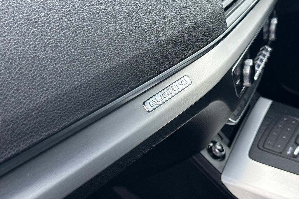 Audi Q5 Black #38