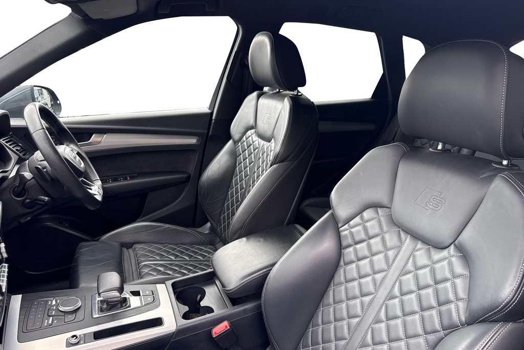 Audi Q5 Black #15