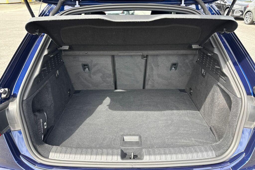 Audi A3 S Line 40 Tfsi E 204 Ps S Tronic PN74HTT Blue #6