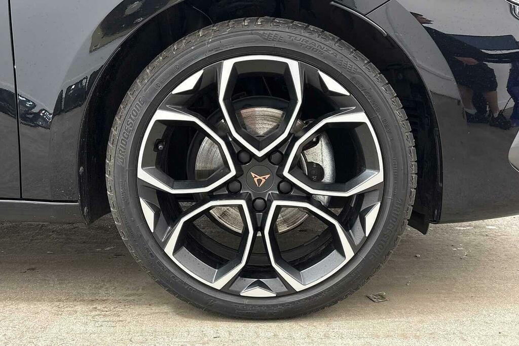 Cupra Leon 1.5 Etsi 150 V1 Dsg Black #5