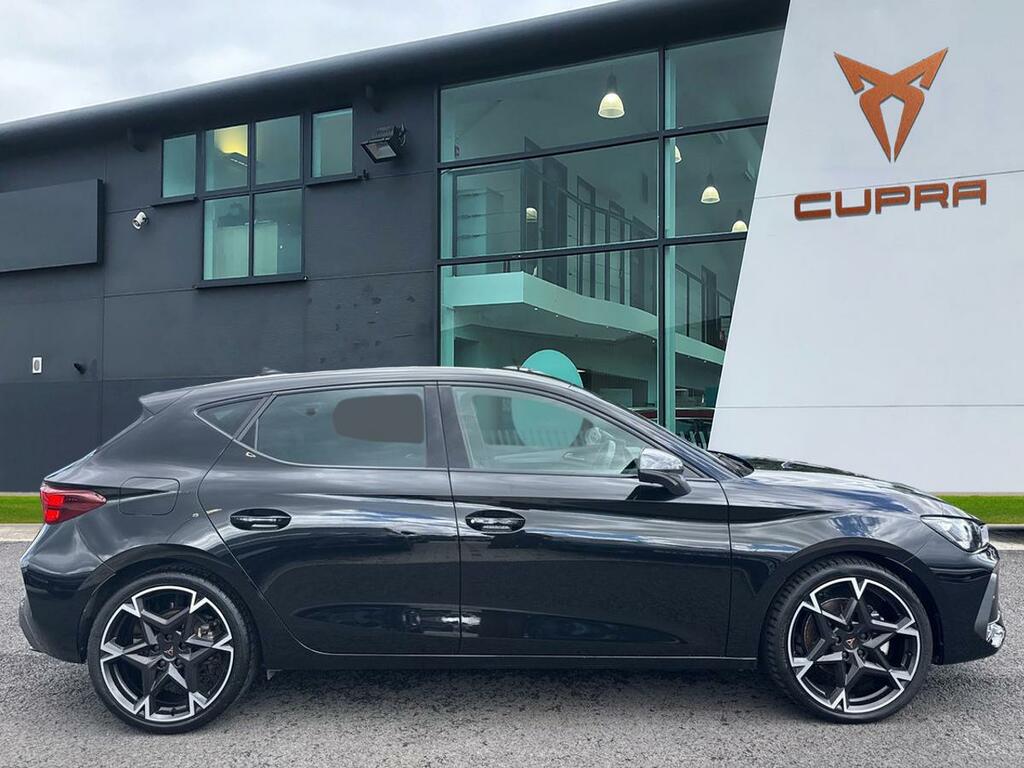 Cupra Leon 1.5 Etsi 150 V2 Dsg Black #3