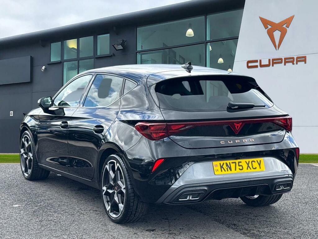 Cupra Leon 1.5 Etsi 150 V2 Dsg Black #2