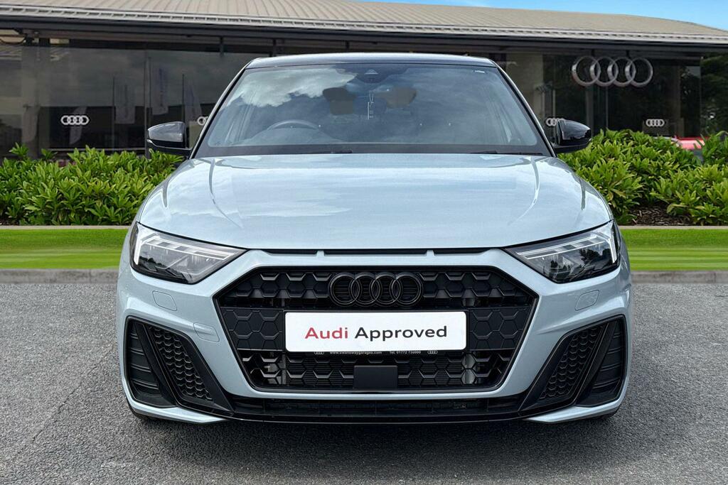 Audi A1 30 Tfsi Sport S Tronic White #5