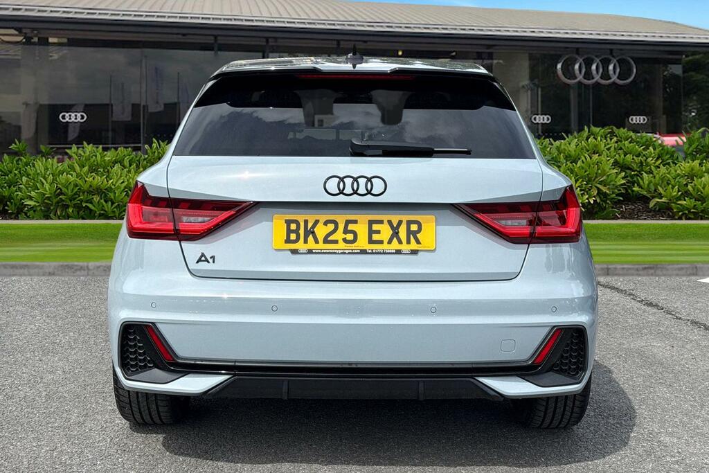 Audi A1 30 Tfsi Sport S Tronic White #4