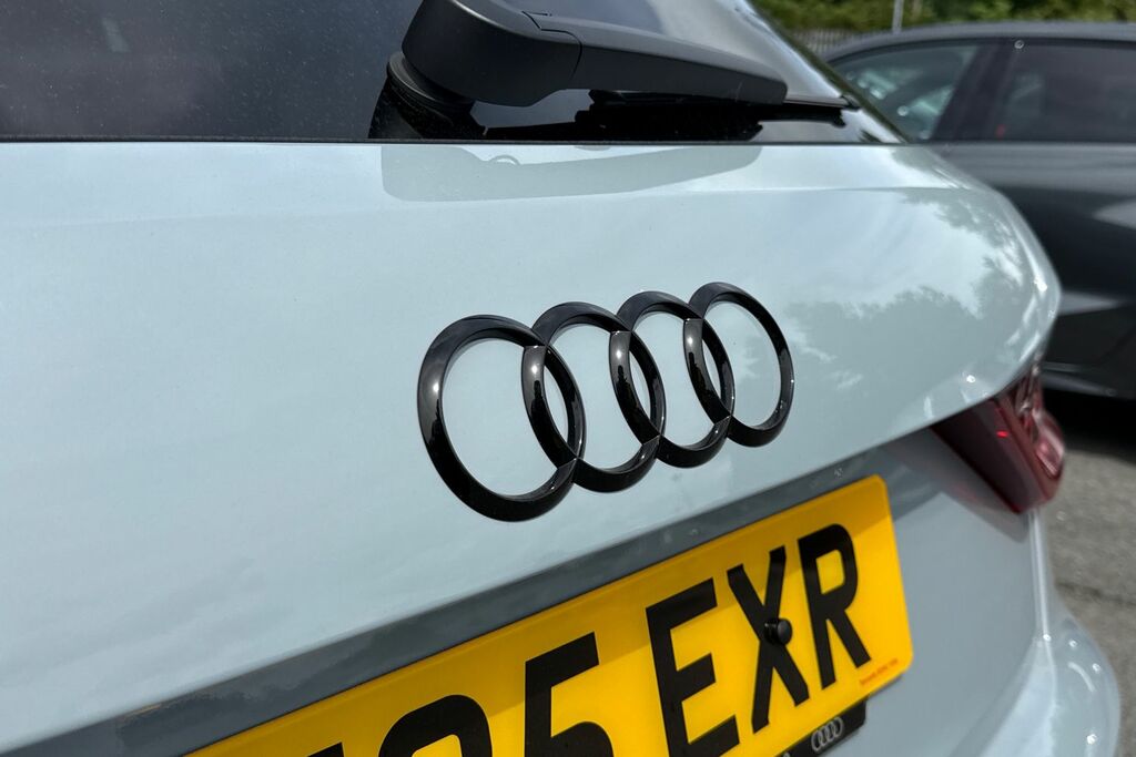 Audi A1 30 Tfsi Sport S Tronic White #32