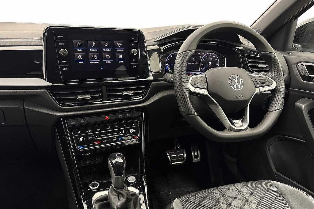 Volkswagen T-Roc 1.5 Tsi Black Edition Plus Dsg Tailg KM75SVV Silver #2