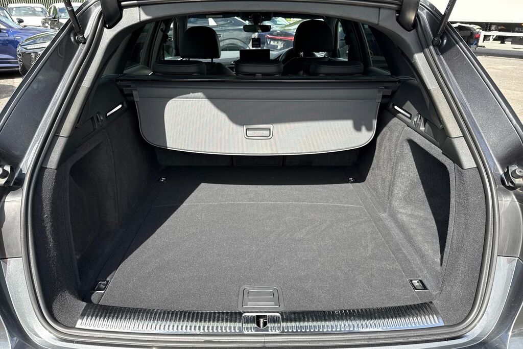 Audi A4 Avant Avant Black Edition 40 Tfsi 204 Ps S Tronic Grey #6