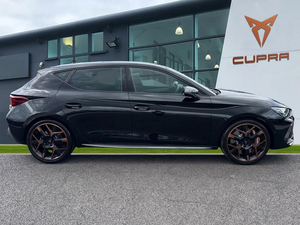 Cupra Leon 2.0 Tsi 300 Vz3 Dsg Panoramic Sunroof Black #3