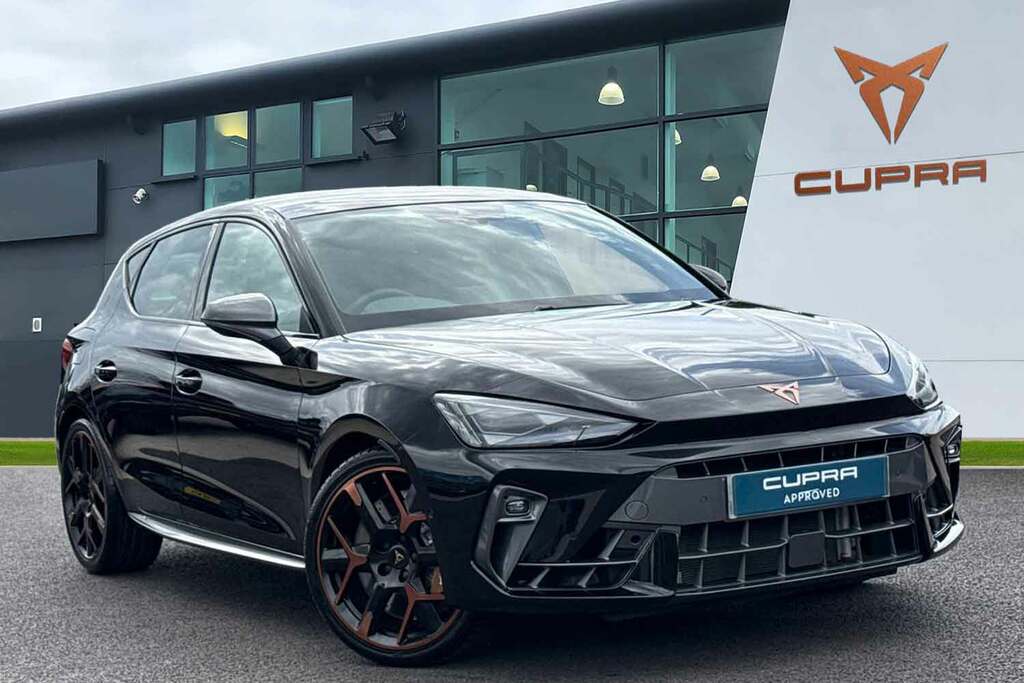 Cupra Leon 2.0 Tsi 300 Vz3 Dsg Panoramic Sunroof Black