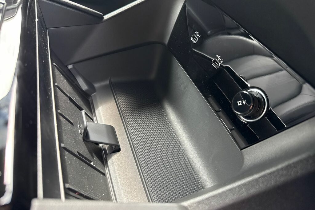 Audi A6 Avant Avant Launch Edition E-tron Performance 270,00 Kw White #47