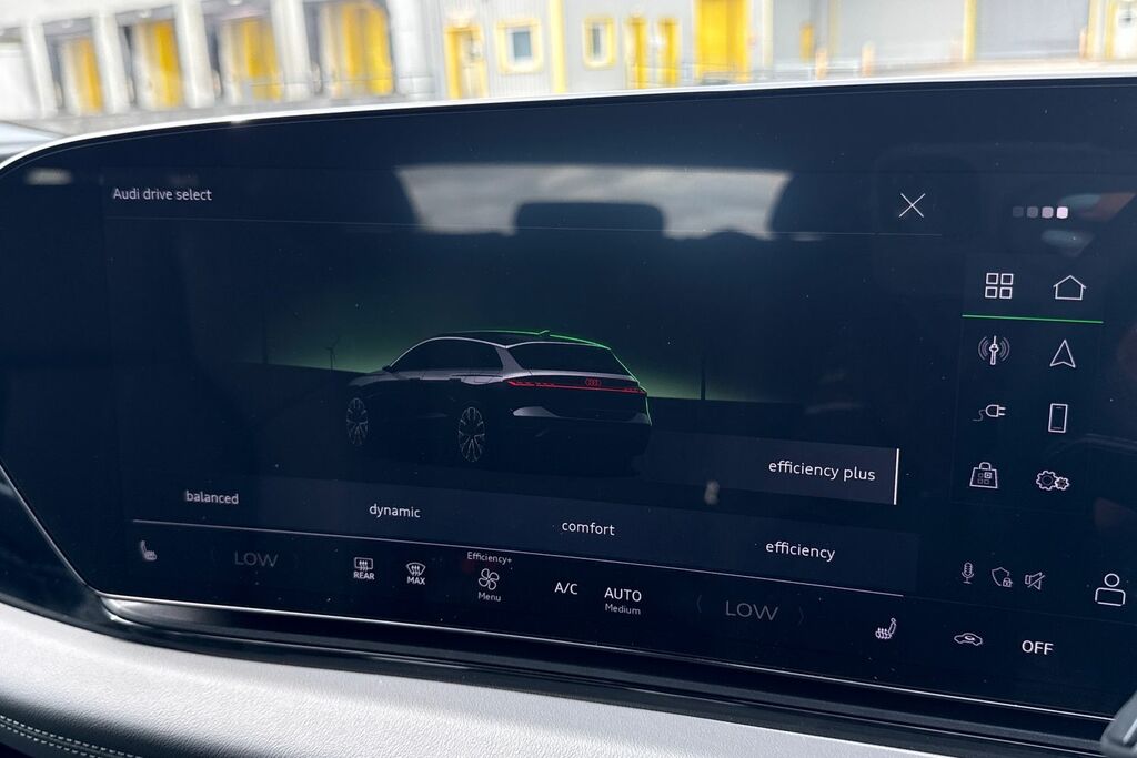 Audi A6 Avant Avant Launch Edition E-tron Performance 270,00 Kw White #59