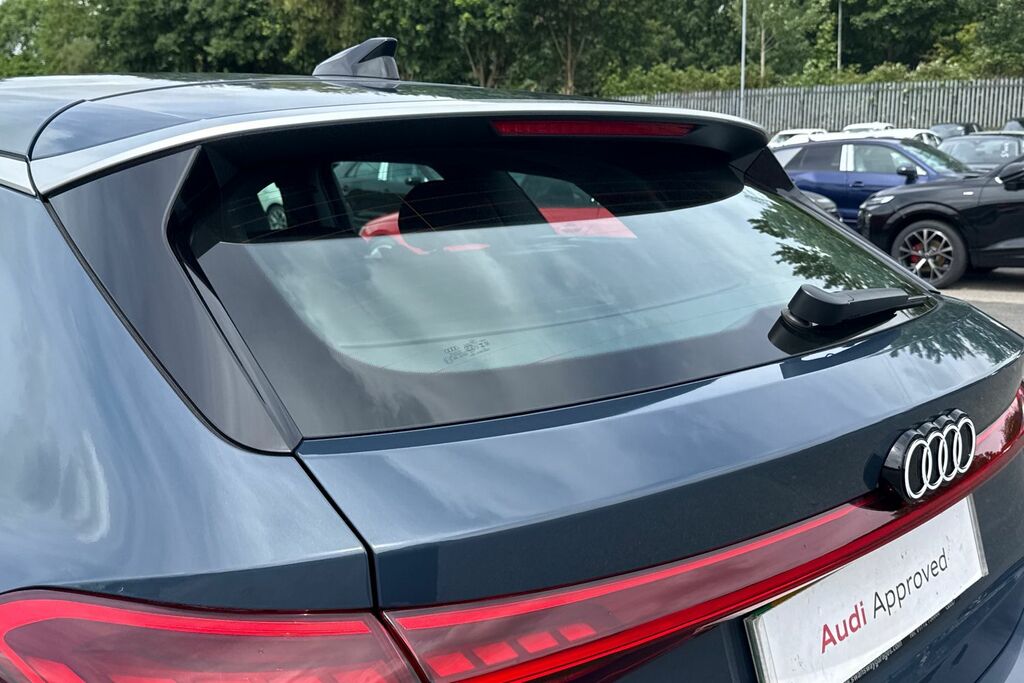 Audi A6 Avant Avant Launch Edition E-tron Performance 270,00 Kw White #32