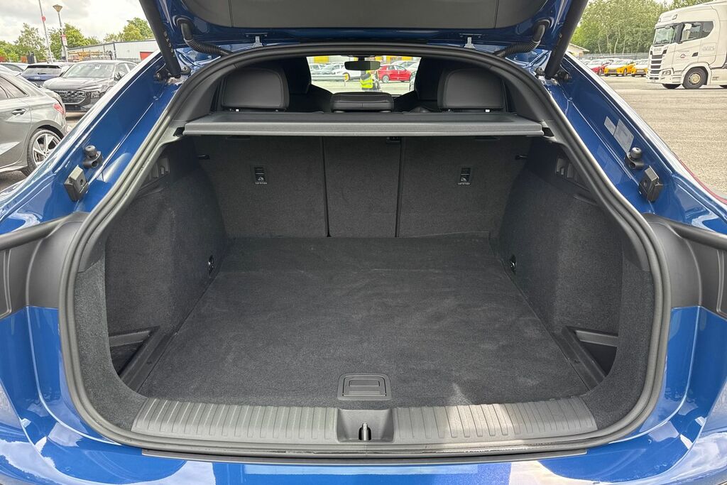 Audi Q6 E-Tron Q6 Sportback Edition 1 E-tron Quattro 285,00 Kw Blue #6