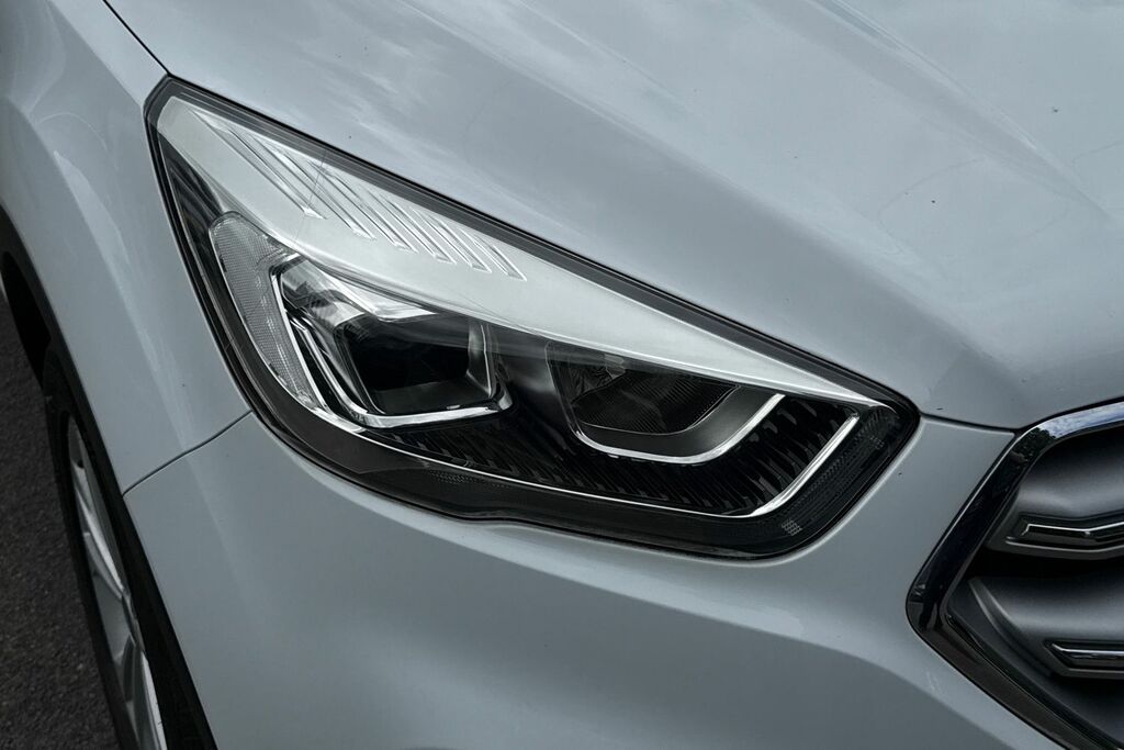 Ford Kuga Hatchback White #16