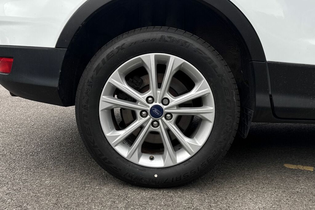 Ford Kuga Hatchback White #21