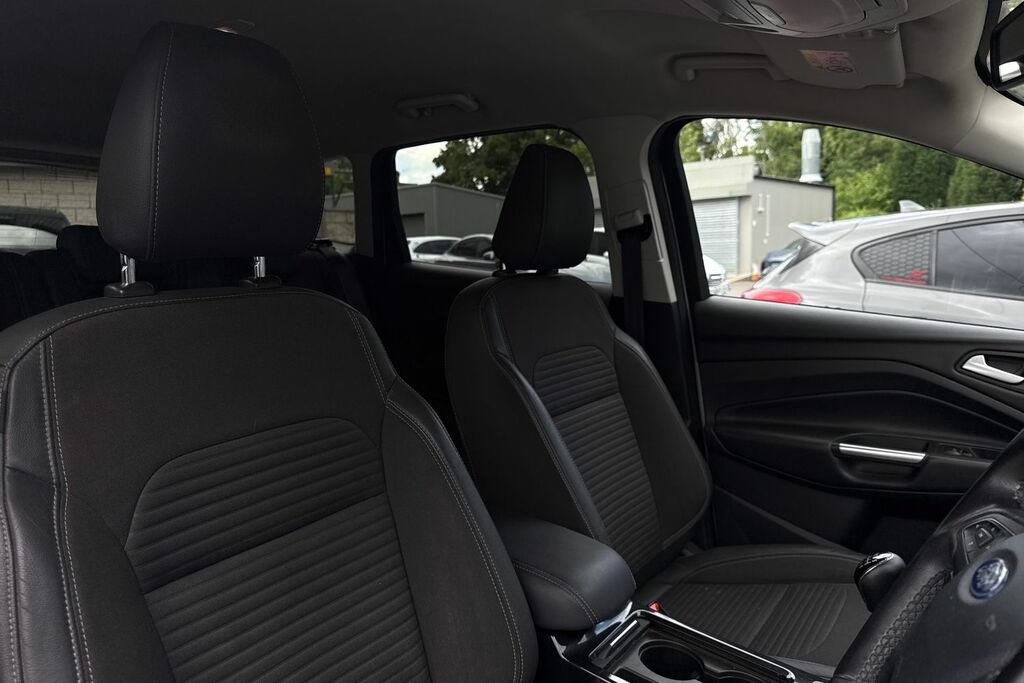 Ford Kuga Hatchback White #20