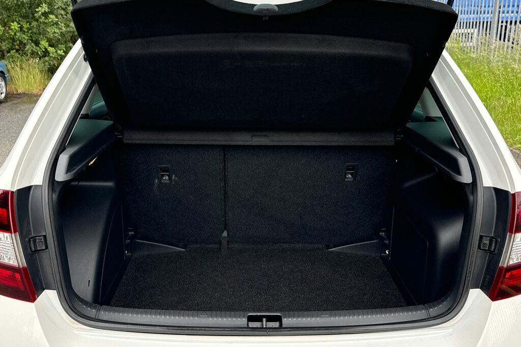 Skoda Rapid Spaceback 1.0 Tsi Se Sport Euro 6 Ss White #6