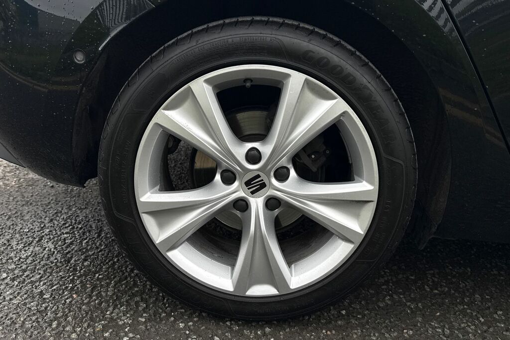 Seat Leon Hatchback Grey #12