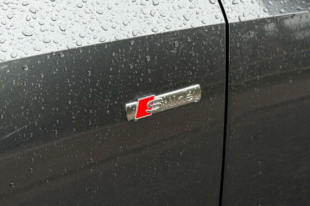 Audi Q3 35 Tdi S Line S Tronic Comfortsound Pack  #32