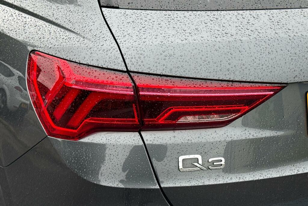 Audi Q3 35 Tdi S Line S Tronic Comfortsound Pack  #26