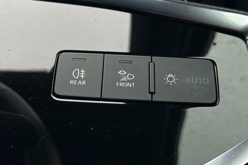 Audi Q3 35 Tdi S Line S Tronic Comfortsound Pack  #39