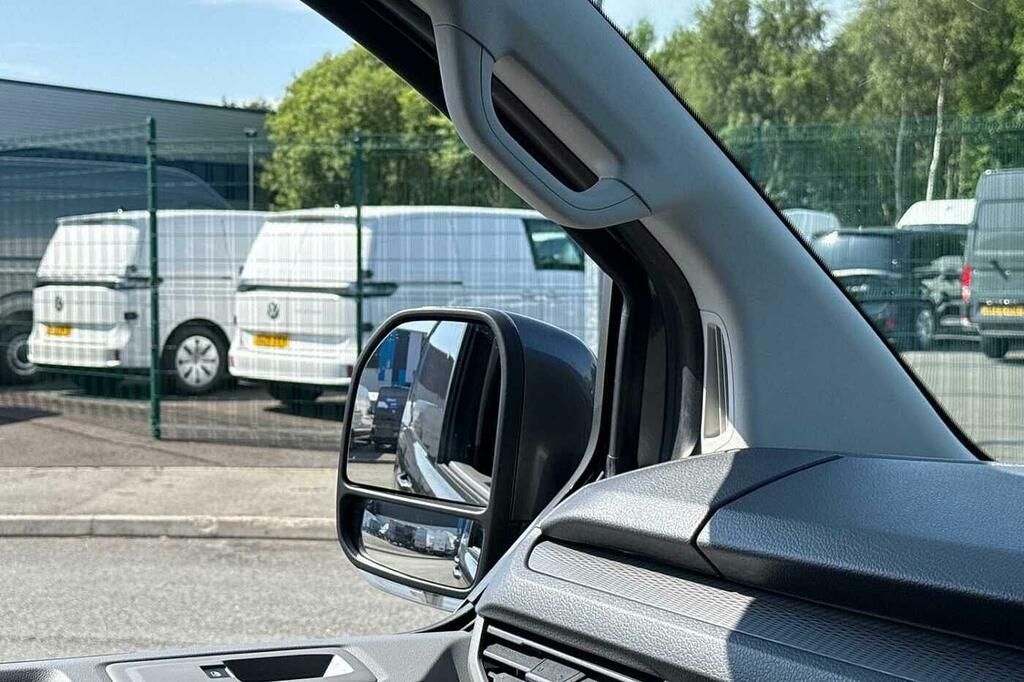 Volkswagen Transporter 2.0 Tdi 150 Commerce Plus Van White #39