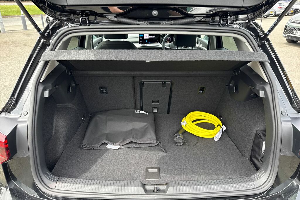 Volkswagen Golf 1.5 Tsi 204 Match Ehybrid Dsg Rear View Camer Black #6