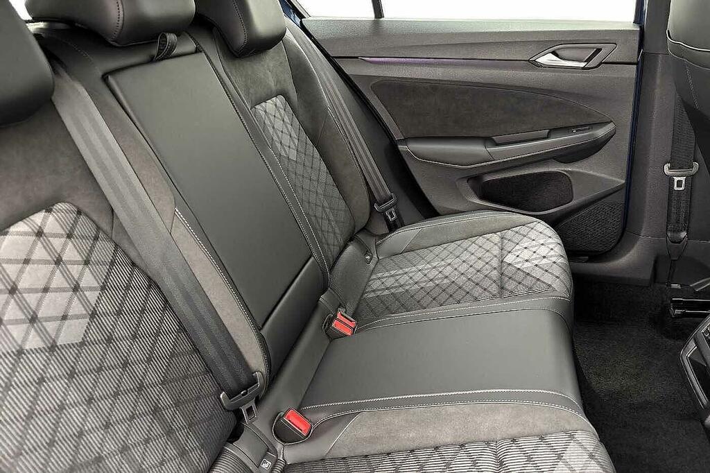 Volkswagen Golf 2 L R Black Edition Tsi 4Motion 4Wd  #9