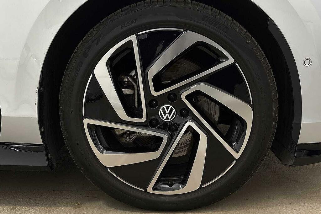 Volkswagen ID.7 Pro 77Kwh Match Plus Fastback Black #5