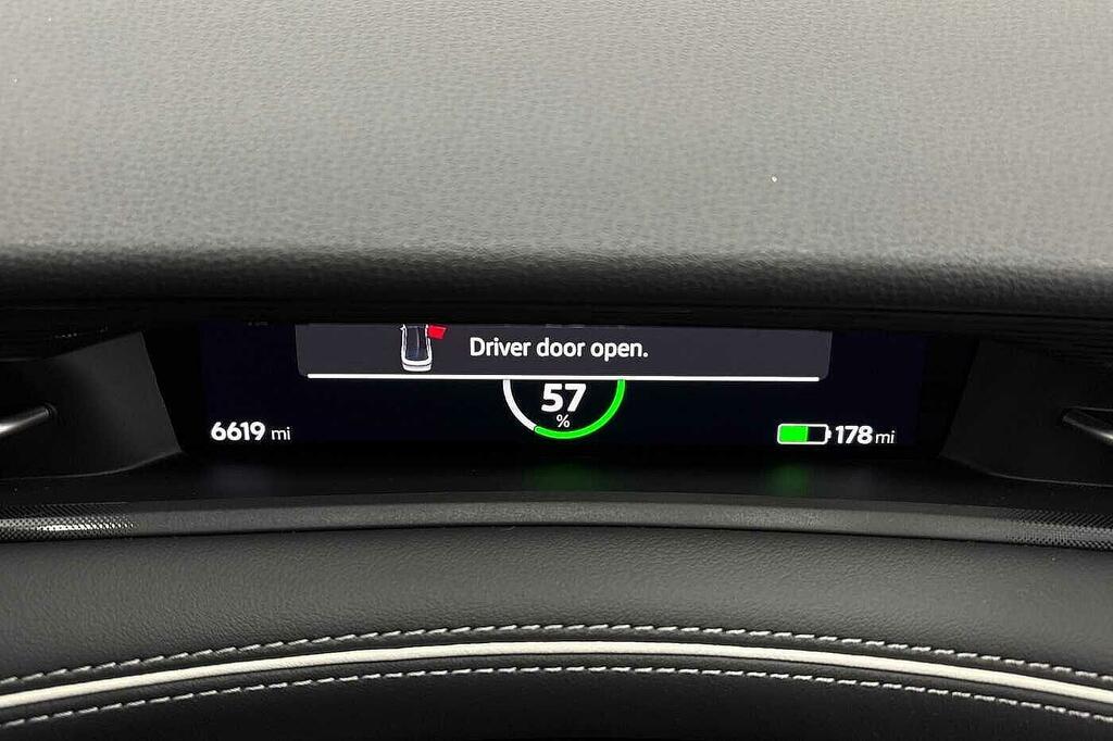 Volkswagen ID.7 Pro 77Kwh Match Plus Fastback Black #11