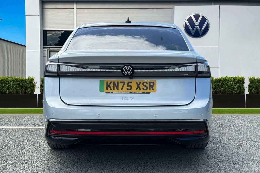 Volkswagen ID.7 210Kw Match Pro Plus 77Kwh 20 Montreal KN75XSR Silver #4