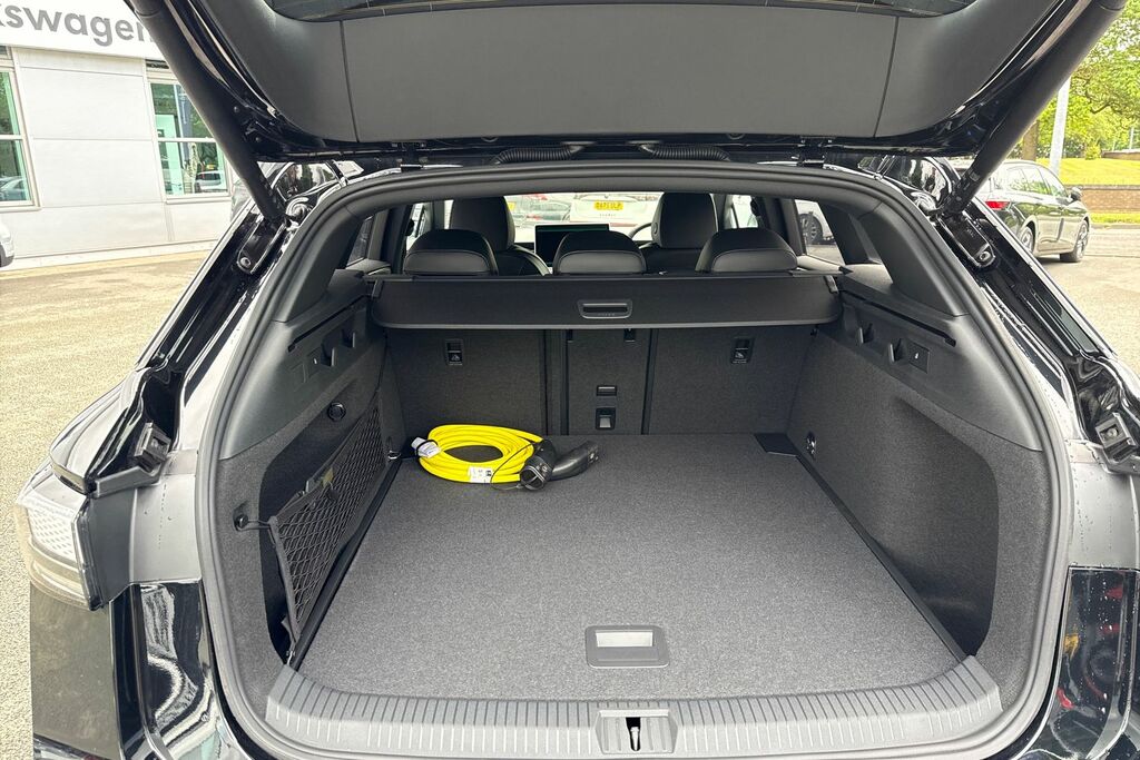 Volkswagen ID.7 210Kw Match Pro Plus 77Kwh Exterior Plus Black #6