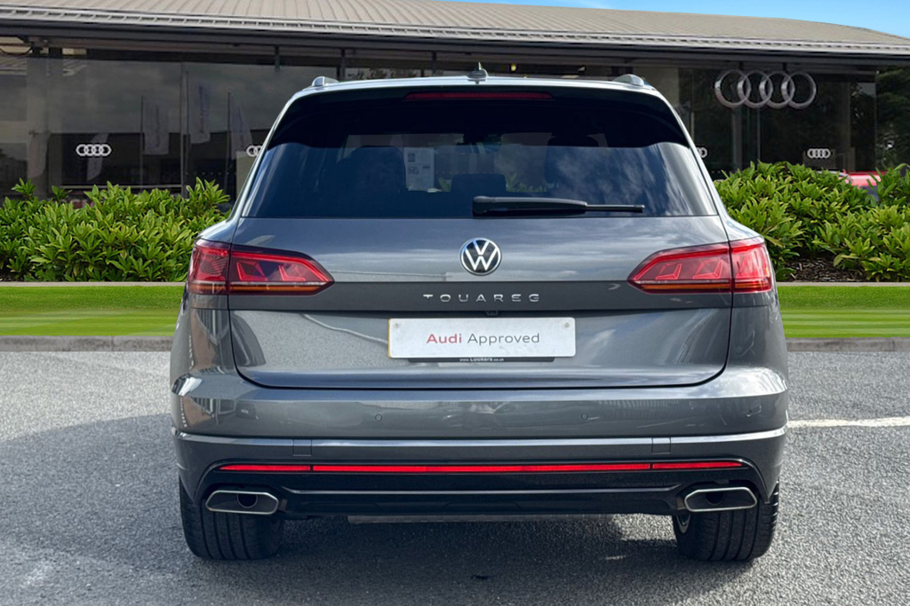 Volkswagen Touareg 3.0 Tdi V6 Black Edition Tiptronic 4Motion Euro 6 Grey #4