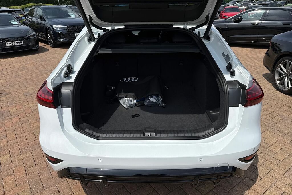 Audi A6 E-tron Sportback Sportback Edition 1 E-tron Performance 270,00 Kw White #6