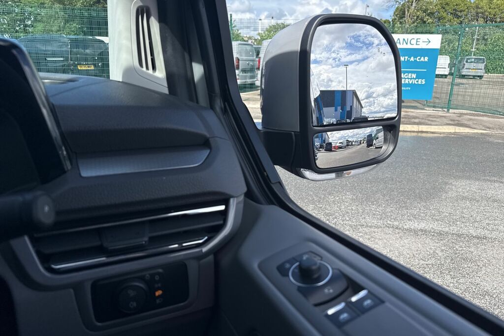 Volkswagen Transporter T32 Leighton Kombi Conversion Pro Lwb 150 Ps 2.0 T Grey #20