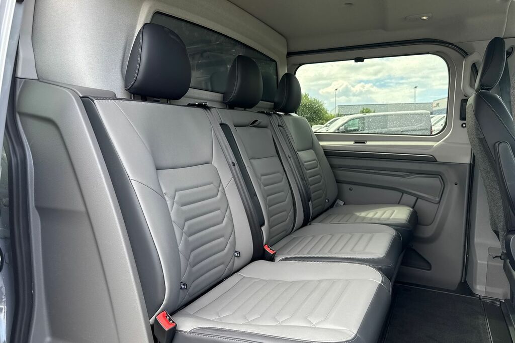 Volkswagen Transporter T32 Leighton Kombi Conversion Pro Lwb 150 Ps 2.0 T Grey #18